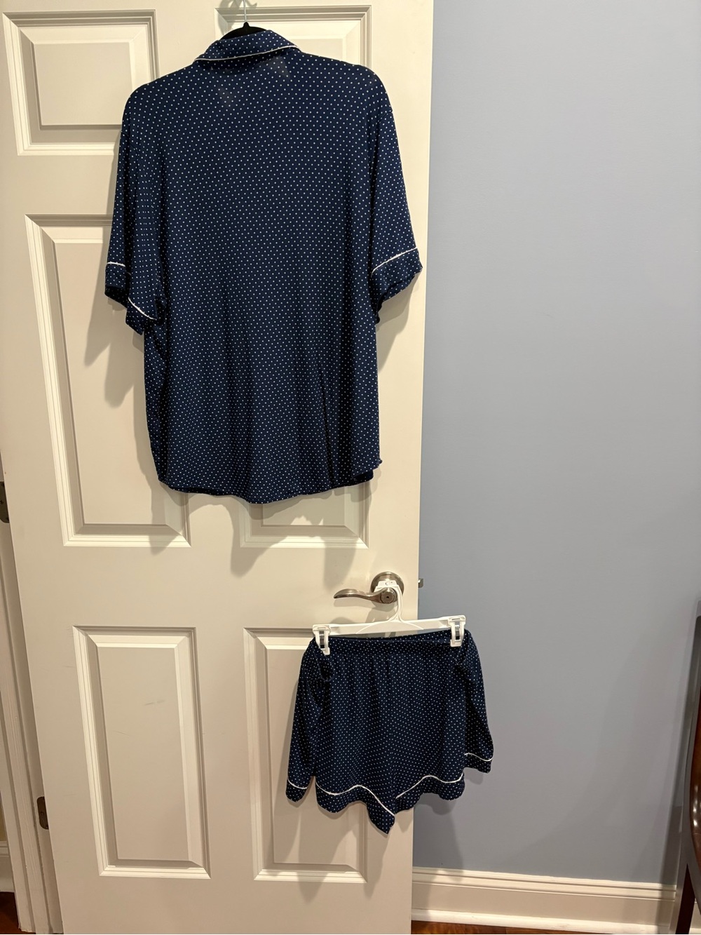 Victoria's Secret Navy Polka Dot Pajama Set with Contrast Piping, Size XL - Picture 2 of 4